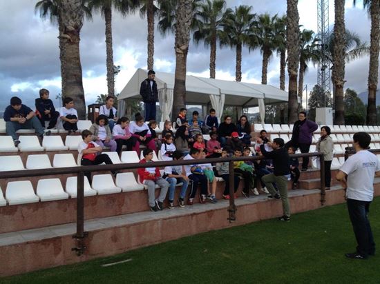 Enseyando la "actuación" en el torneo de selecciones internacionles en el Marbella Football Centre